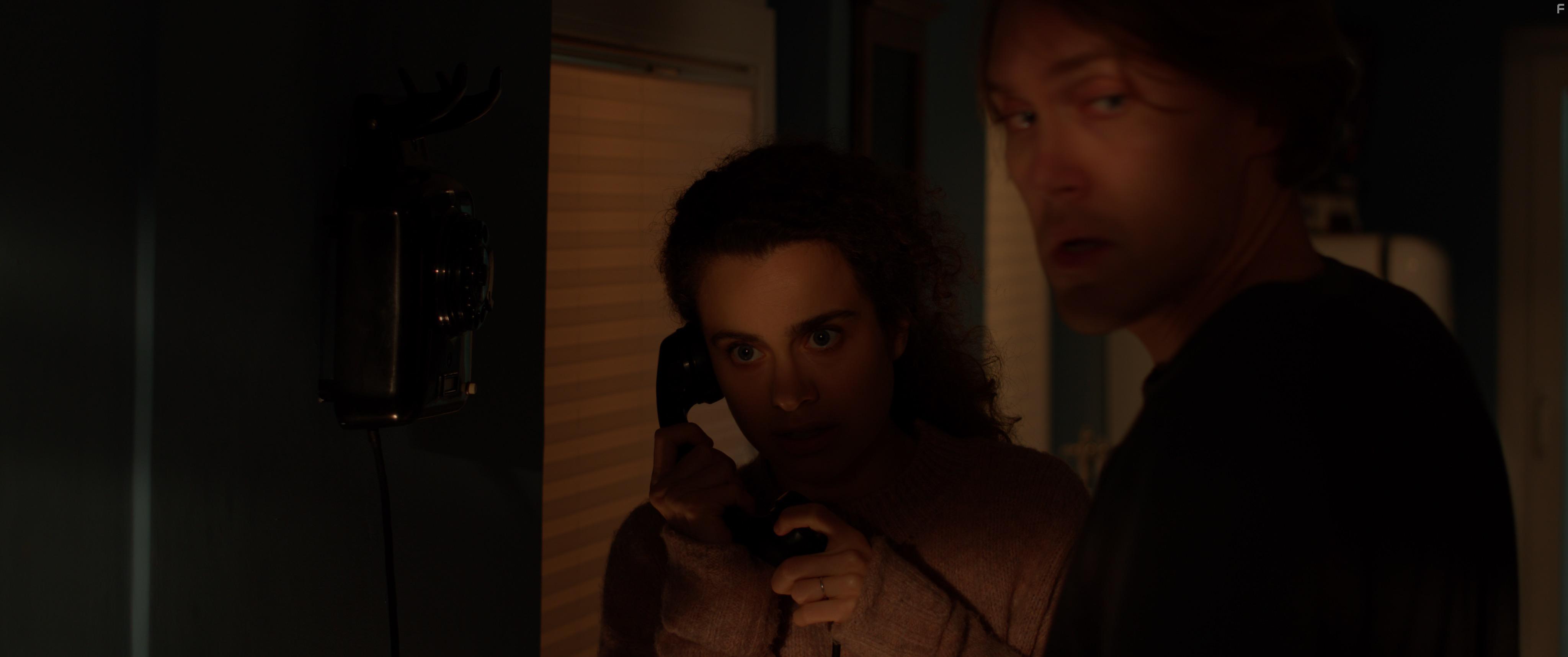 Timo Willman and Elisabeth Kanettis in Frieda - Coming Home (2020)