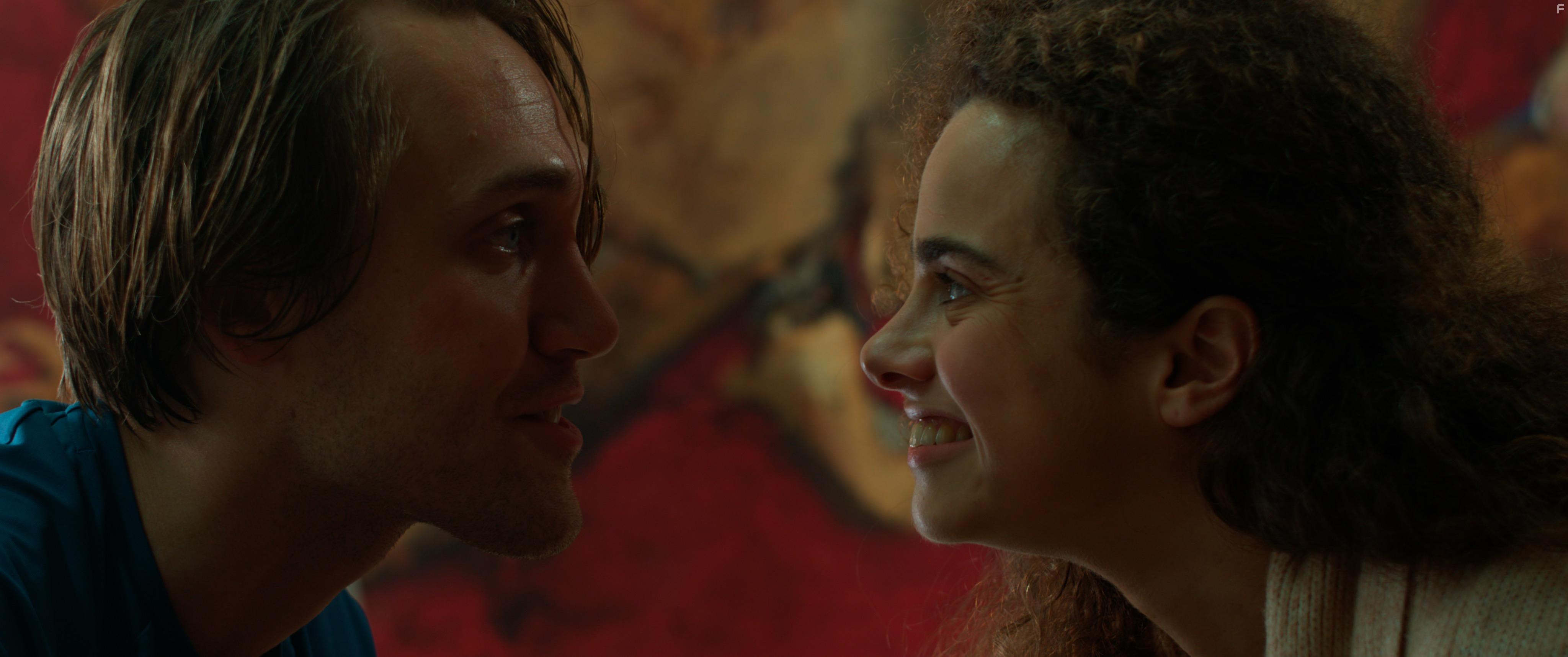 Timo Willman and Elisabeth Kanettis in Frieda - Coming Home (2020)