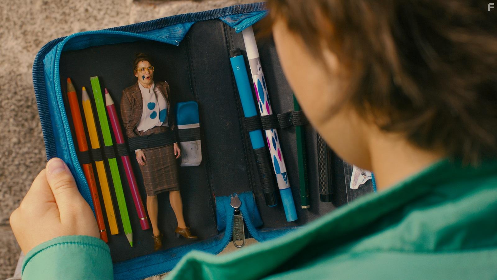 Anja Kling and Oskar Keymer in Hilfe, ich hab meine Lehrerin geschrumpft (2015)