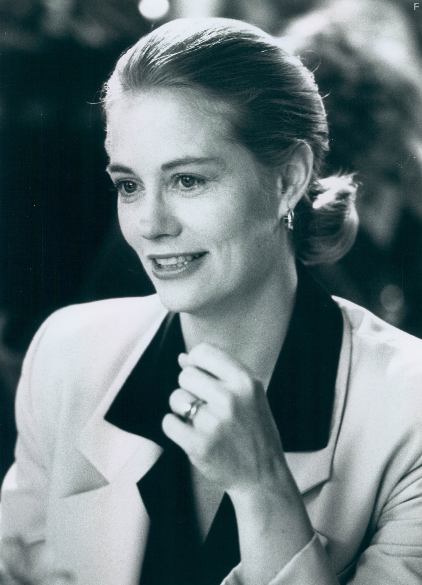 Cybill Shepherd in Шансы есть (1989)