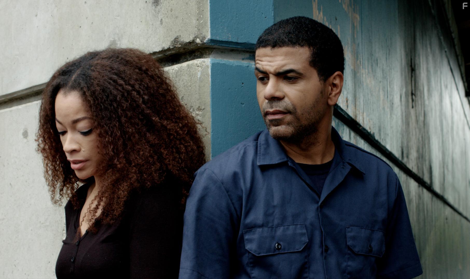 Brandi Cohen and Shaun Woodland in The Meek (2017)