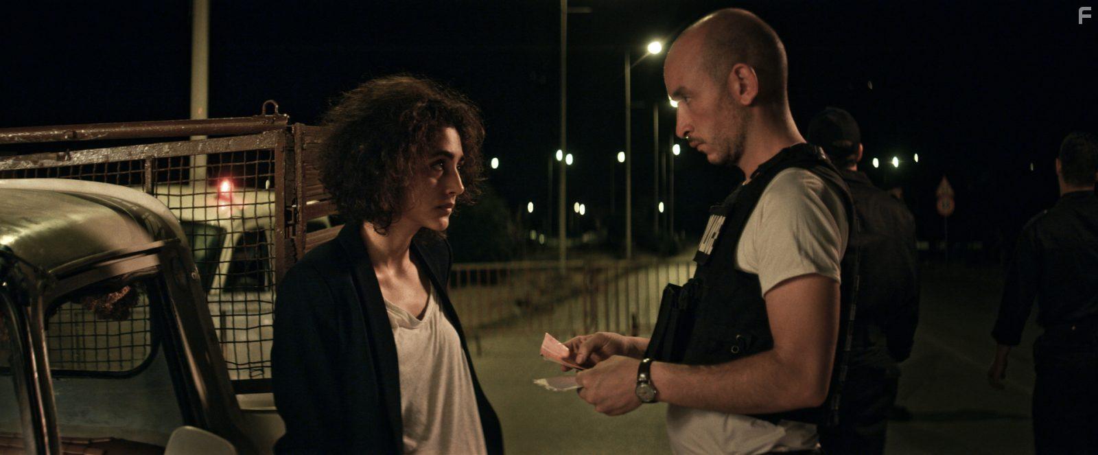 Golshifteh Farahani and Majd Mastoura in Un Divan  Tunis (2019)