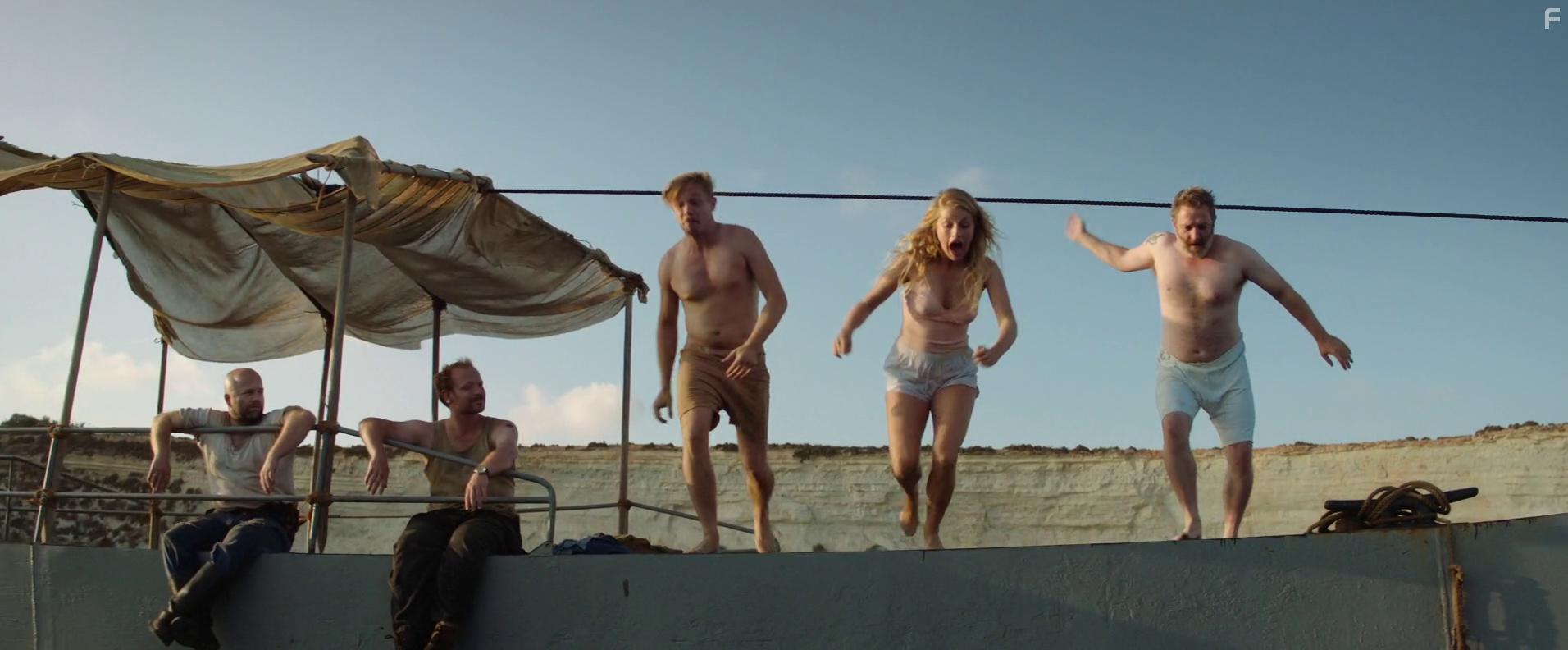 Sven De Ridder, Stefan Perceval, Joren Seldeslachts, Bert Haelvoet, and Ella-June Henrard in Torpedo (2019)