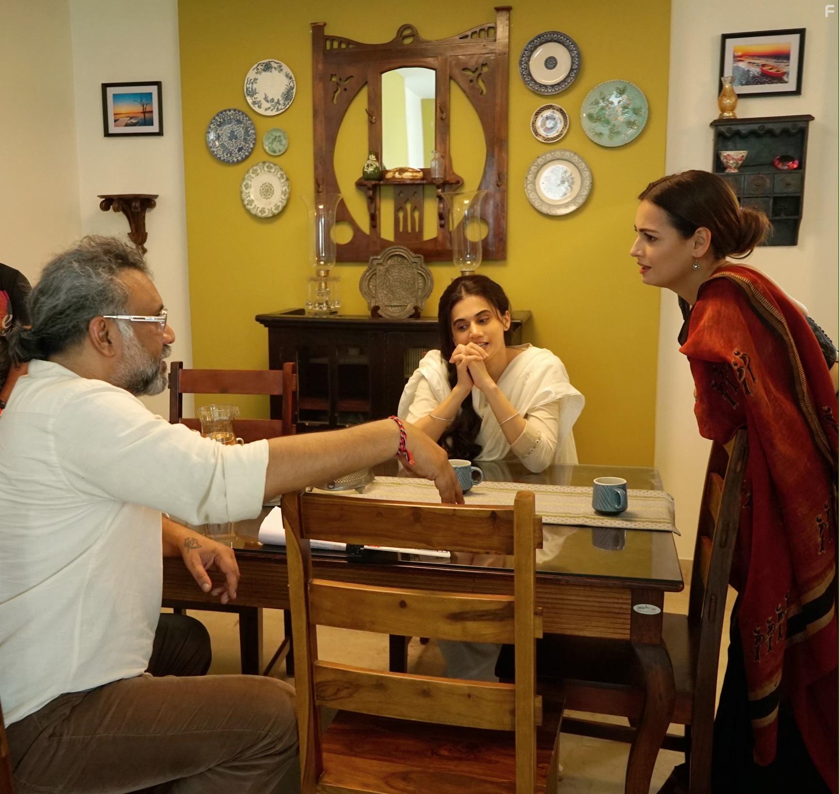 Anubhav Sinha, Dia Mirza, and Taapsee Pannu in Thappad (2020)