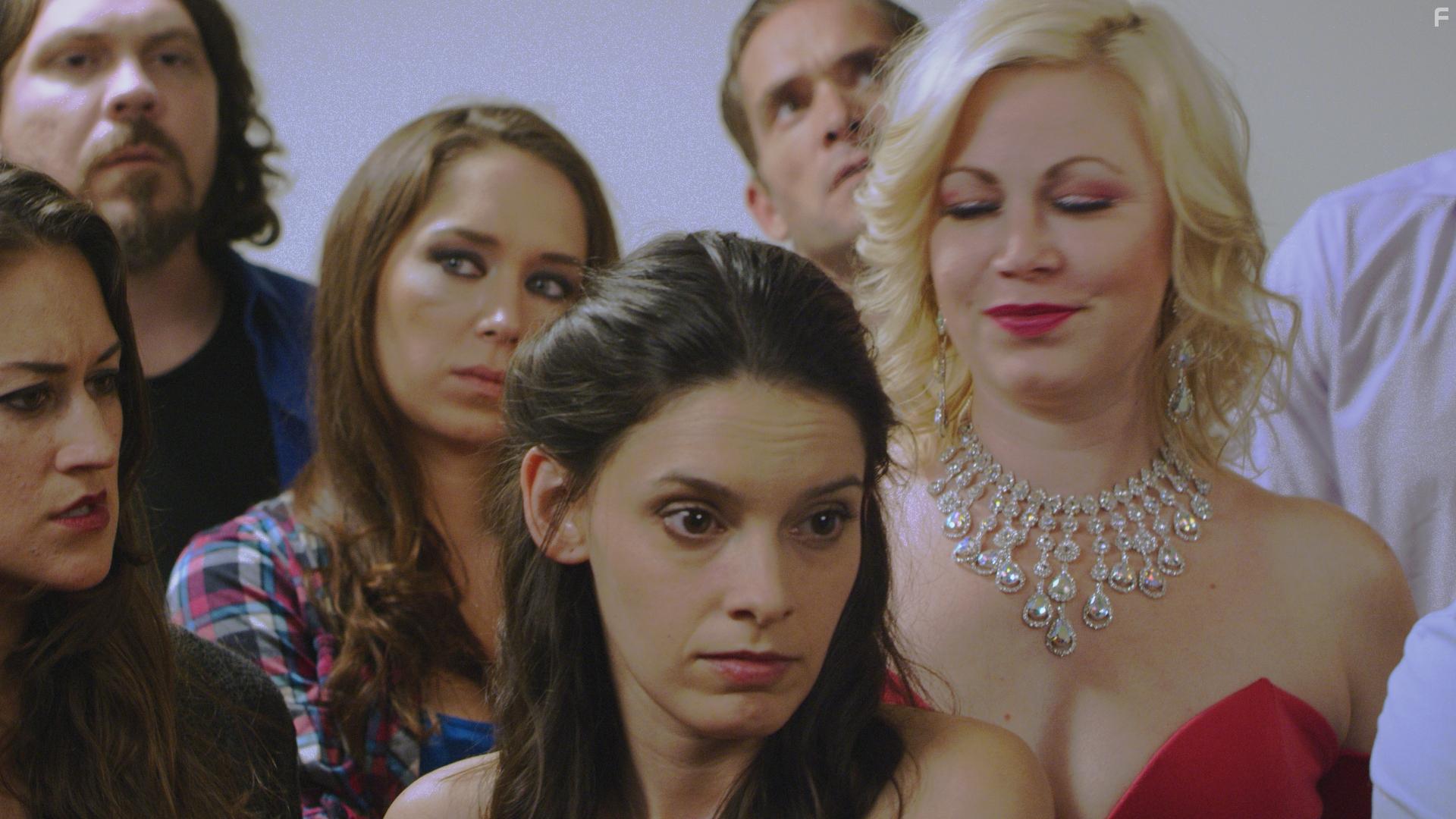 Jose Rosete, John D. Crawford, Jessica Cameron, Trista Robinson, John E Seymore, Heather Dorff, and Loren Ledesma in Human Zoo (2020)