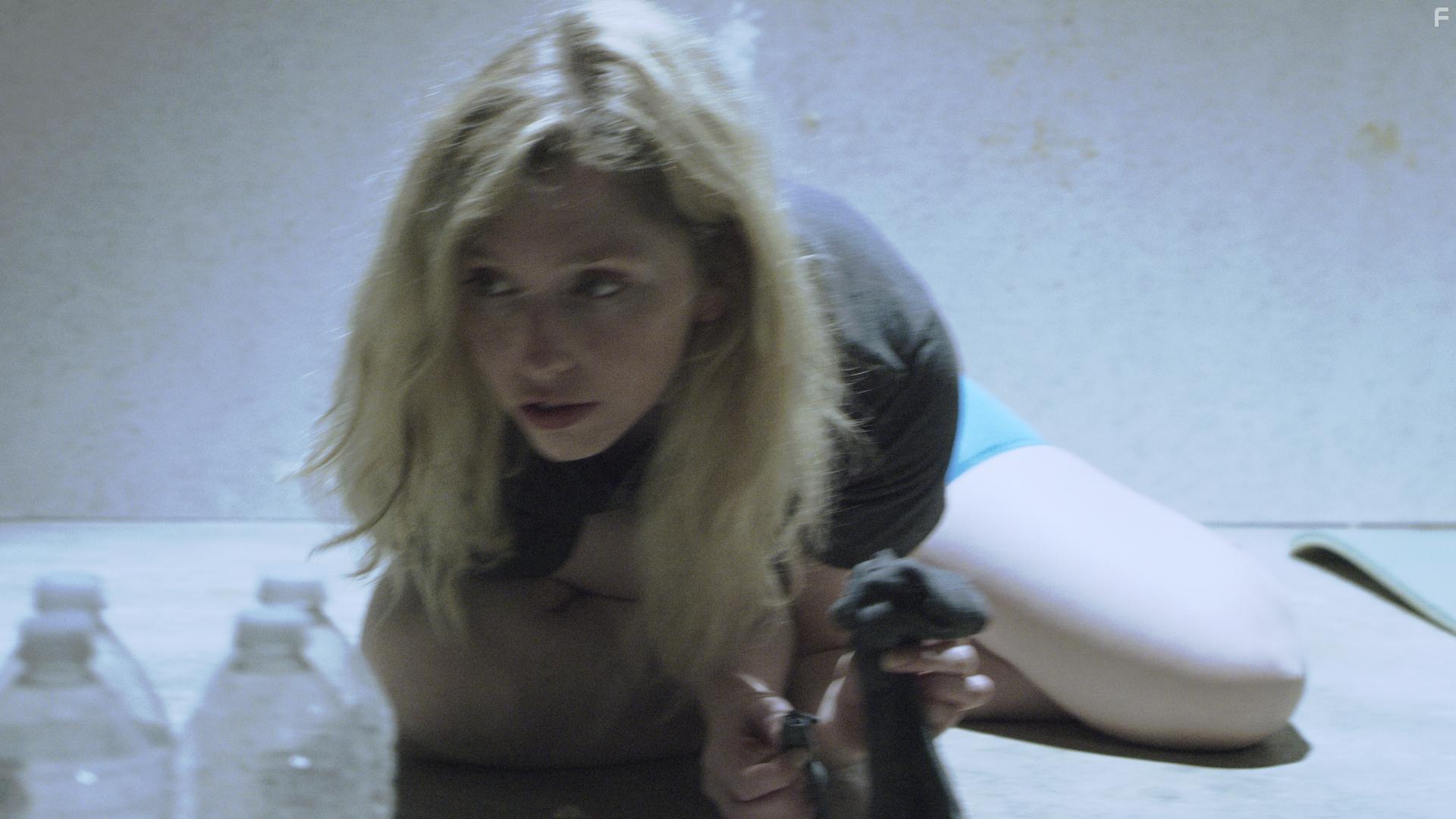 John E Seymore and Rachel Amanda Bryant in Human Zoo (2020)