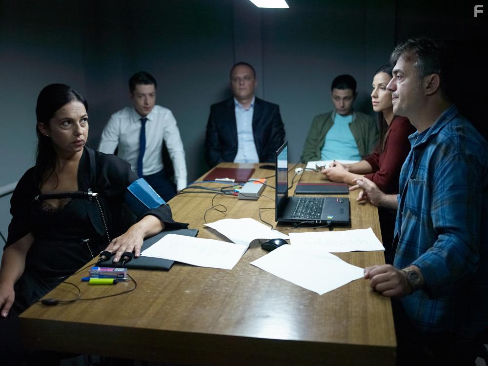 Marko Janketic, Natasa Ninkovic, Sergej Trifunovic, Uros Jovcic, and Slavisa Curovic in Ubice mog oca (2016)