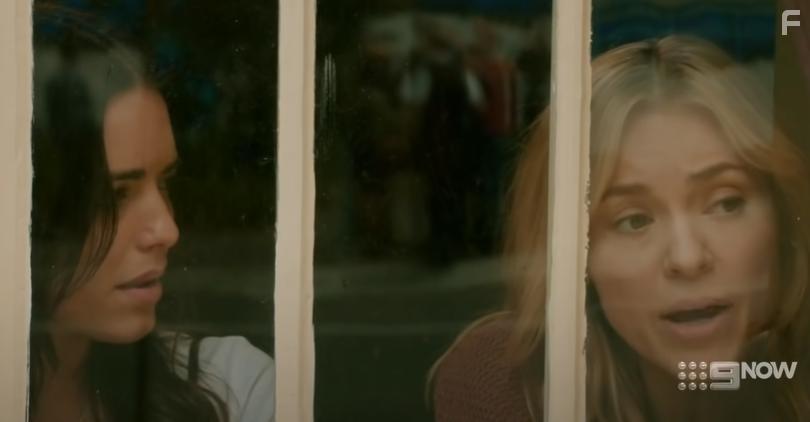 Ella Scott Lynch and Olympia Valance in Informer 3838 (2020)