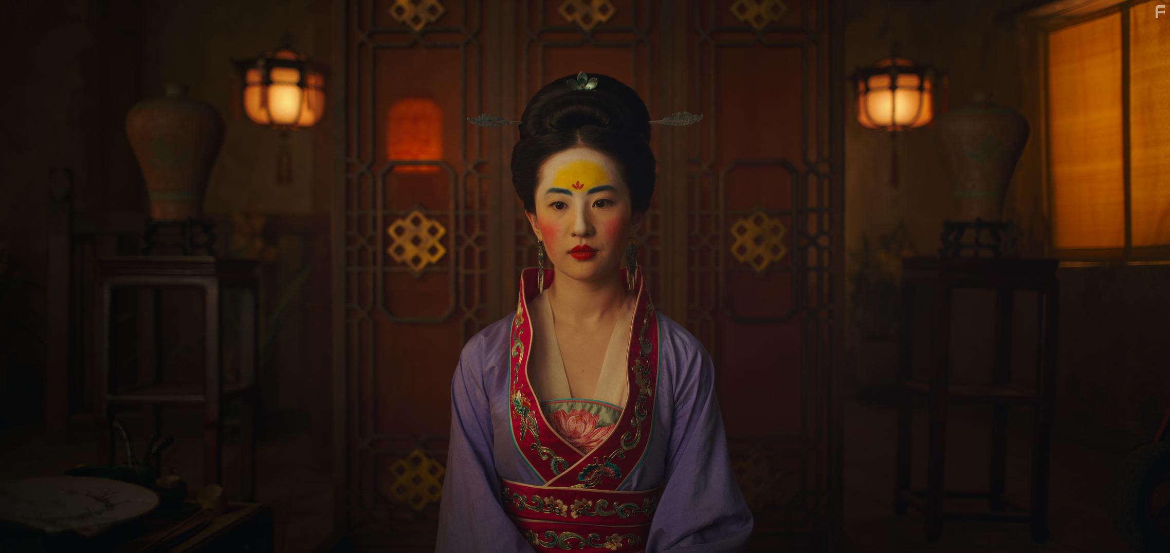 Yifei Liu in Mulan (2020)