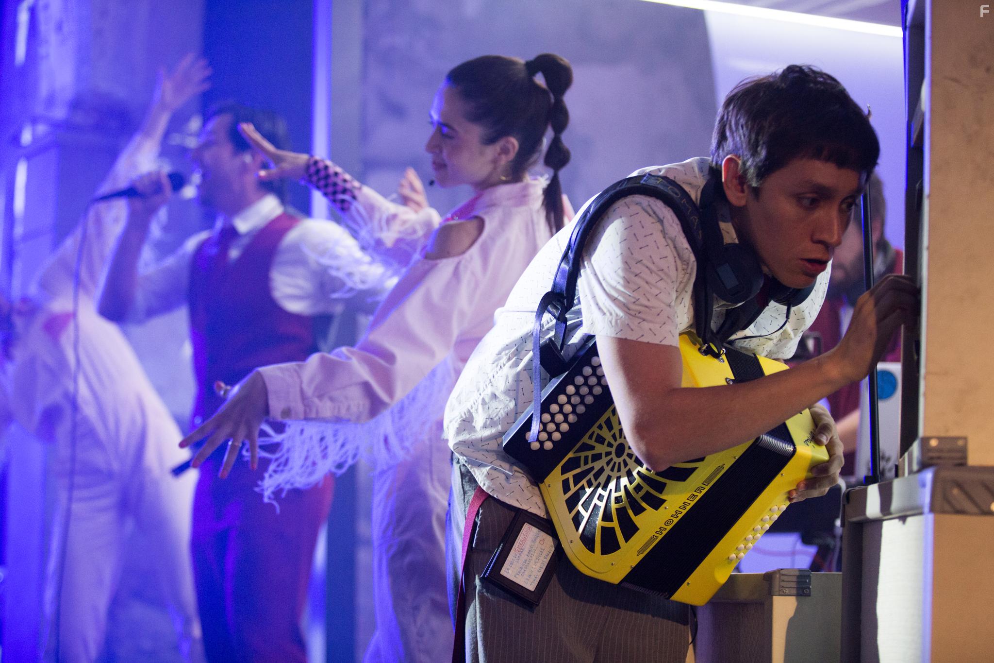 Alan Estrada, Hoze Melndez, Pamela Almanza, and Mara Evoli in Conoces a Toms? (2019)