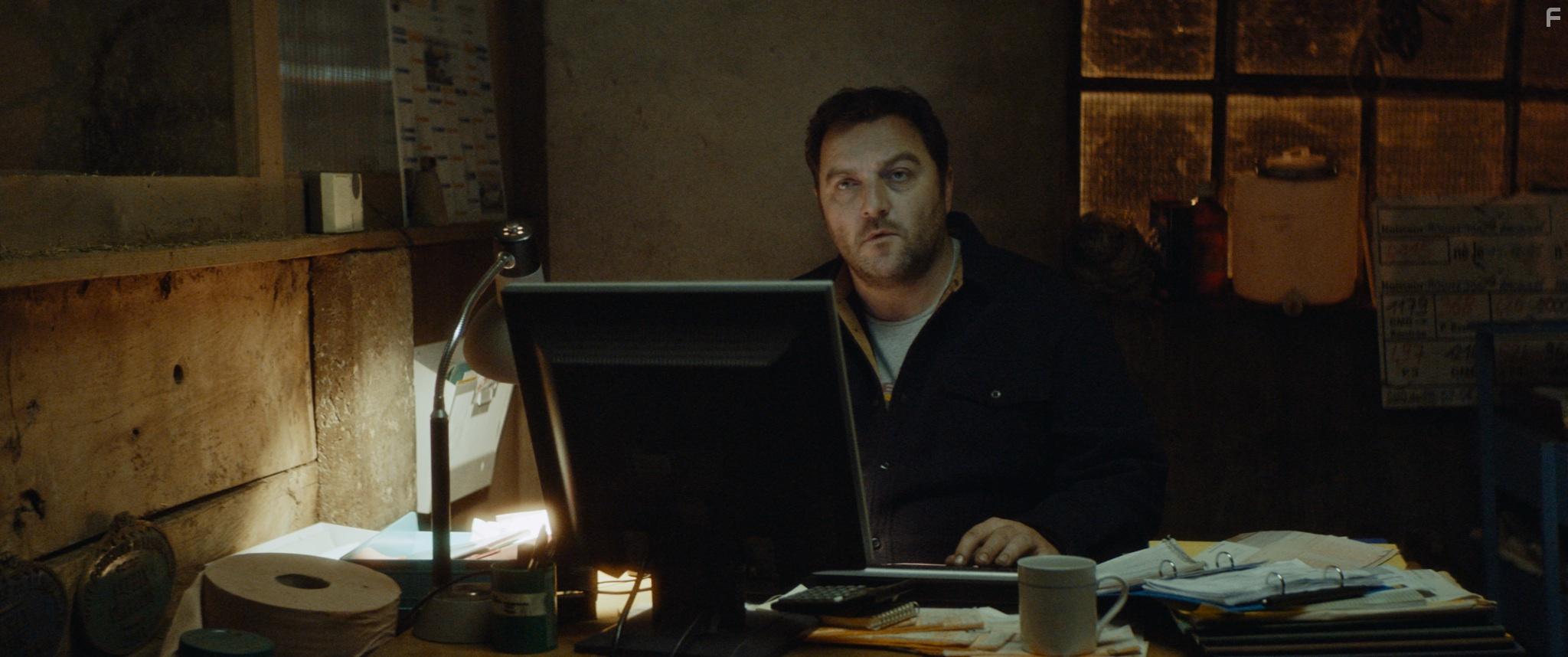 Denis Mnochet in Seules les btes (2019)