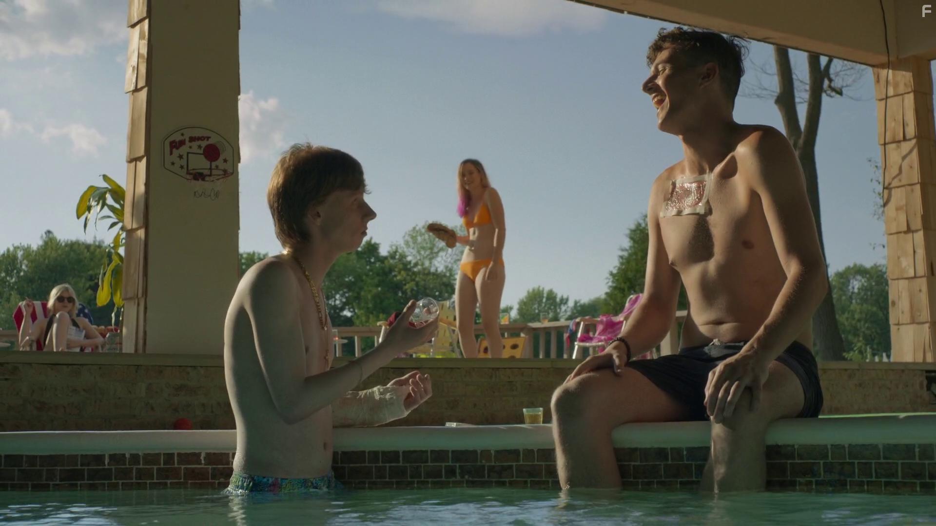 Sam Earle, Victoria Diamond, Nick Serino, and Emelia Hellman in Game of Death (2017)