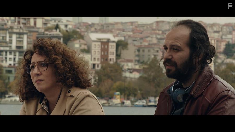Binnur Kaya and Mert Denizmen in Cinayet Ss (2019)