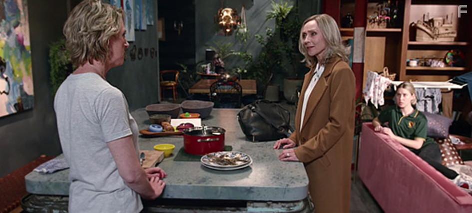 Roz Hammond, Alison Van Reeken, and Bridie McKim in The Heights (2019)