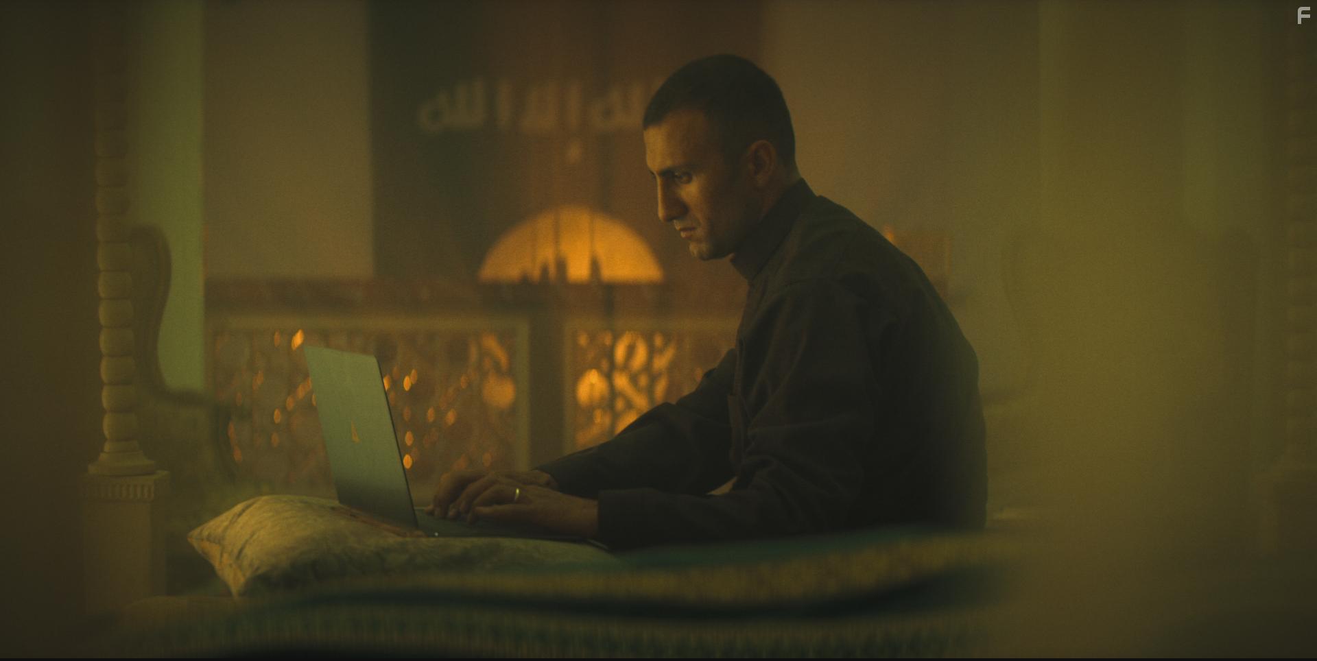 Bouzan Hadawi in La Unidad (2020)