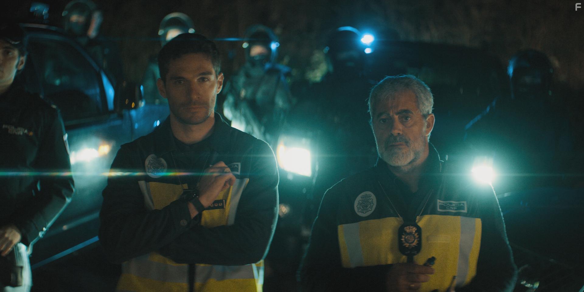 Carlos Blanco and Michel Noher in La Unidad (2020)