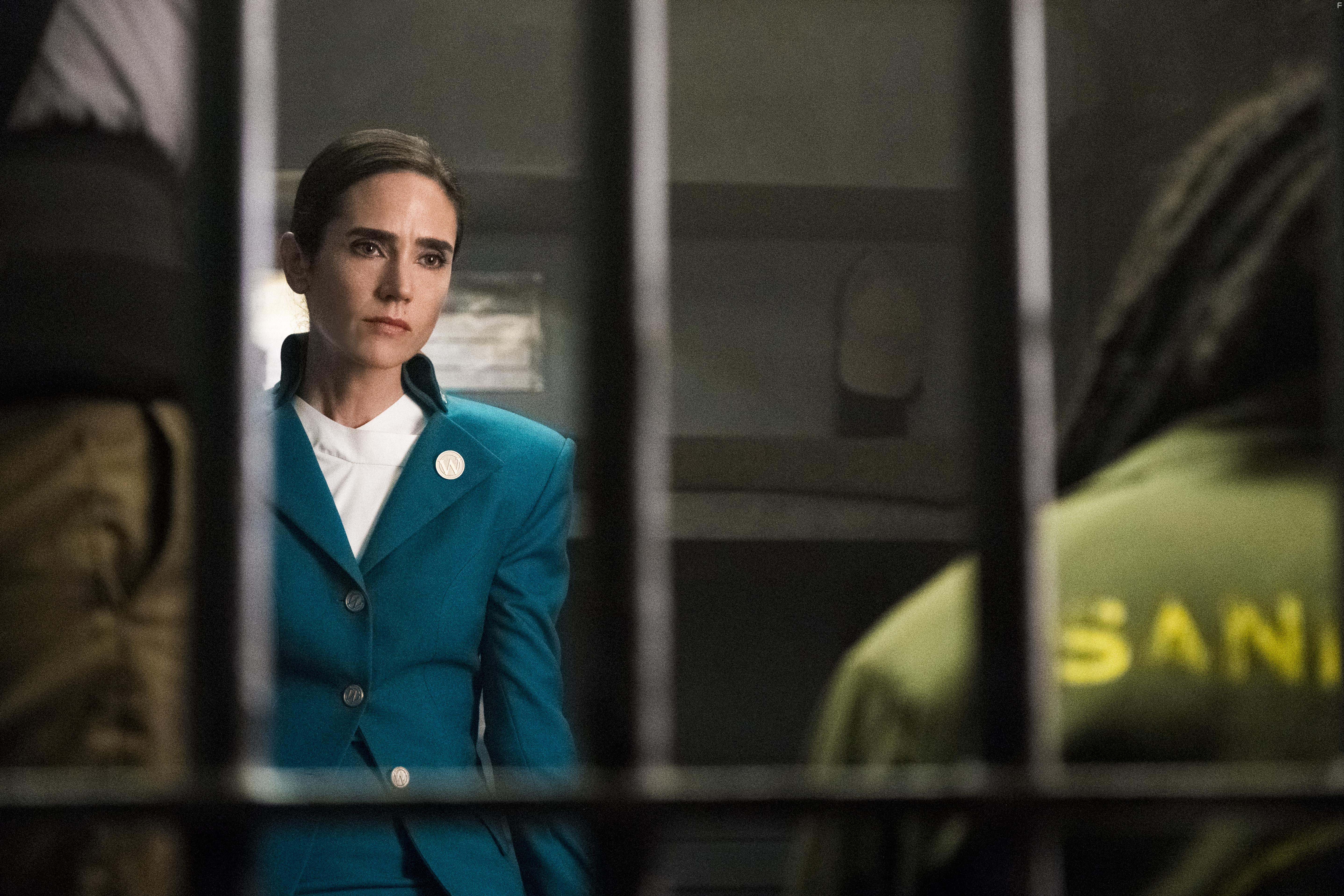 Jennifer Connelly and Daveed Diggs in Snowpiercer (2020)