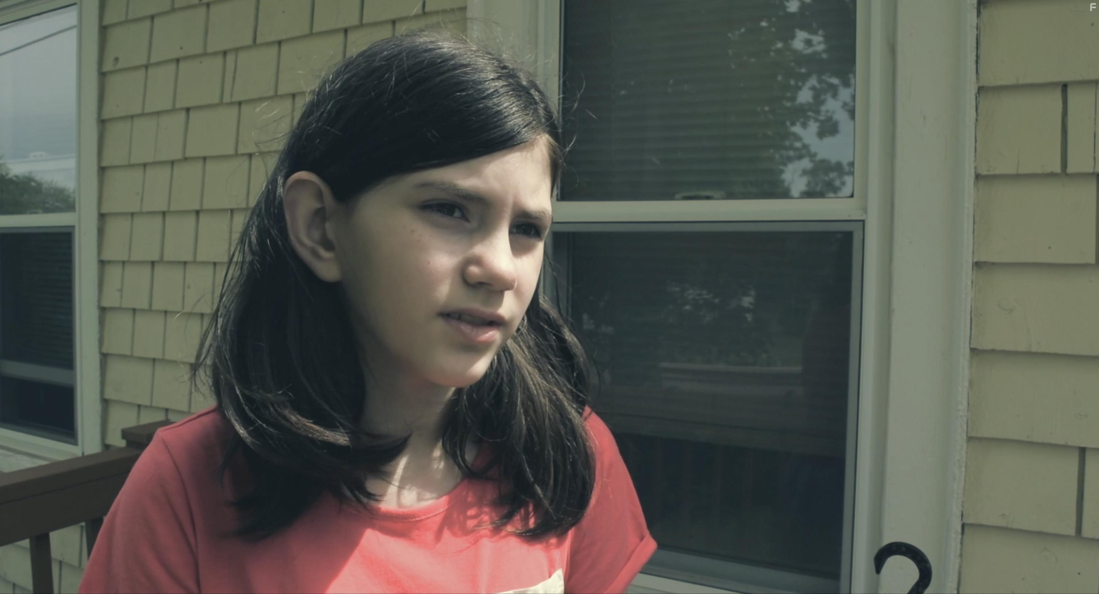 Cadence Wright in Boxes & Blessings (2019)