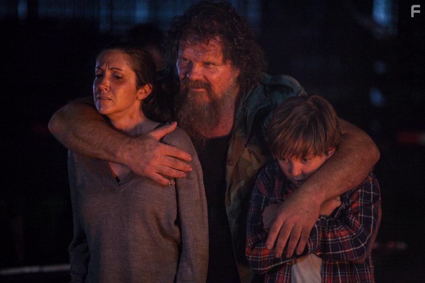 Tom Proctor, Jennifer Faith Ward, and Michael Campion in Finding Eden (2017)