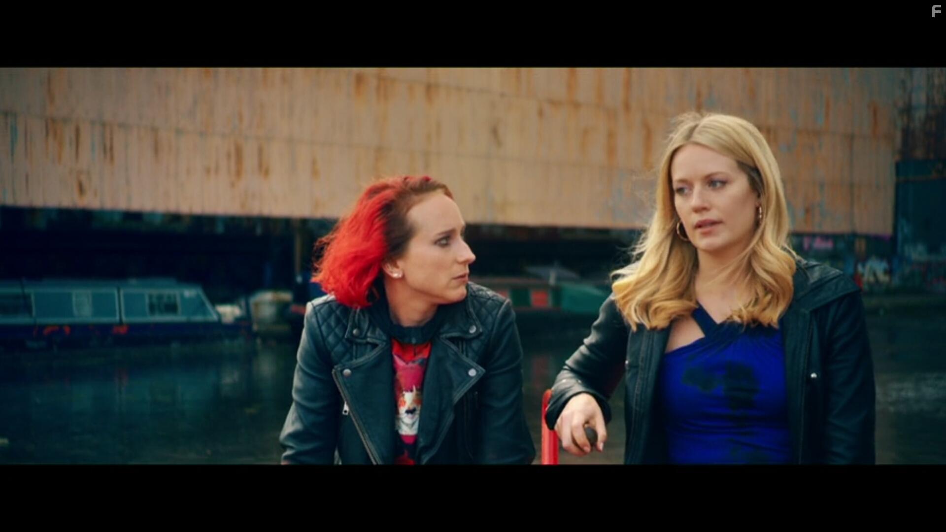 Leah Brotherhead and Cara Theobold in Zomboat! (2019)