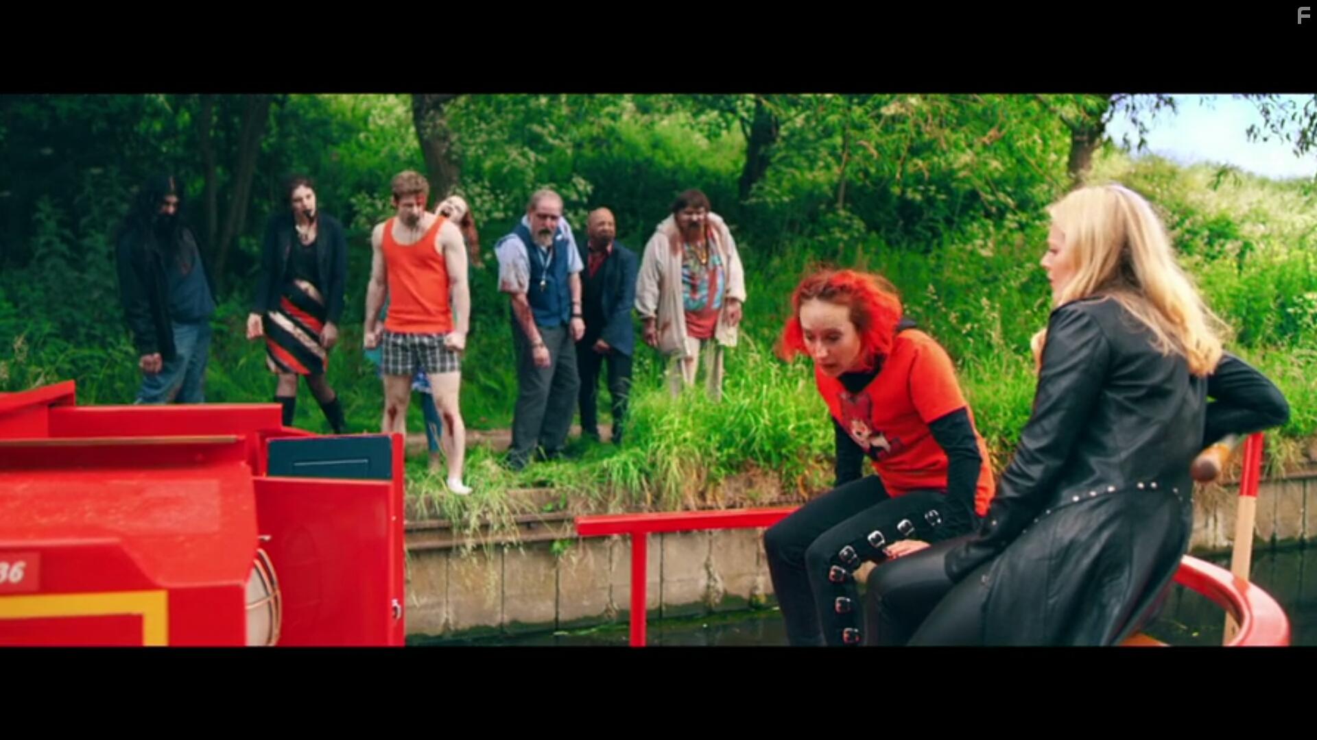 Daniel Barnard, Sam Faruki, Maja Bloom, Leon Corbin, Leah Brotherhead, Cara Theobold, Rishi Rai, Chloe Oliver, and Callum Kerr in Zomboat! (2019)