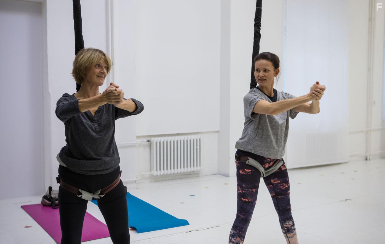 Tatjana Medveck and Klra Melskov in Vodnk: Episode #1.1 (2019)