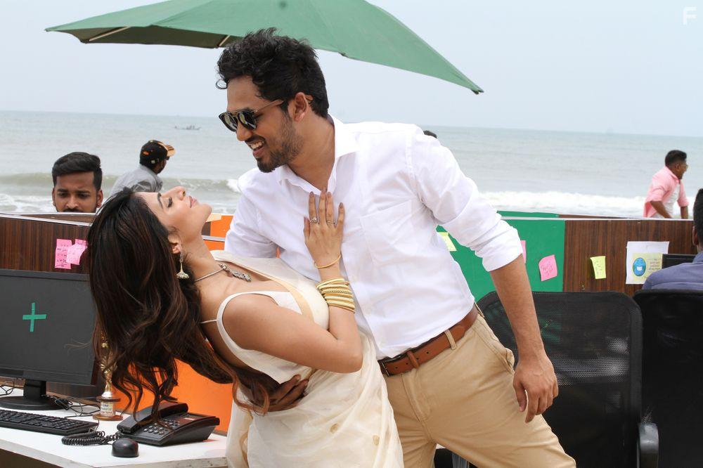 Naan Sirithaal (2020)