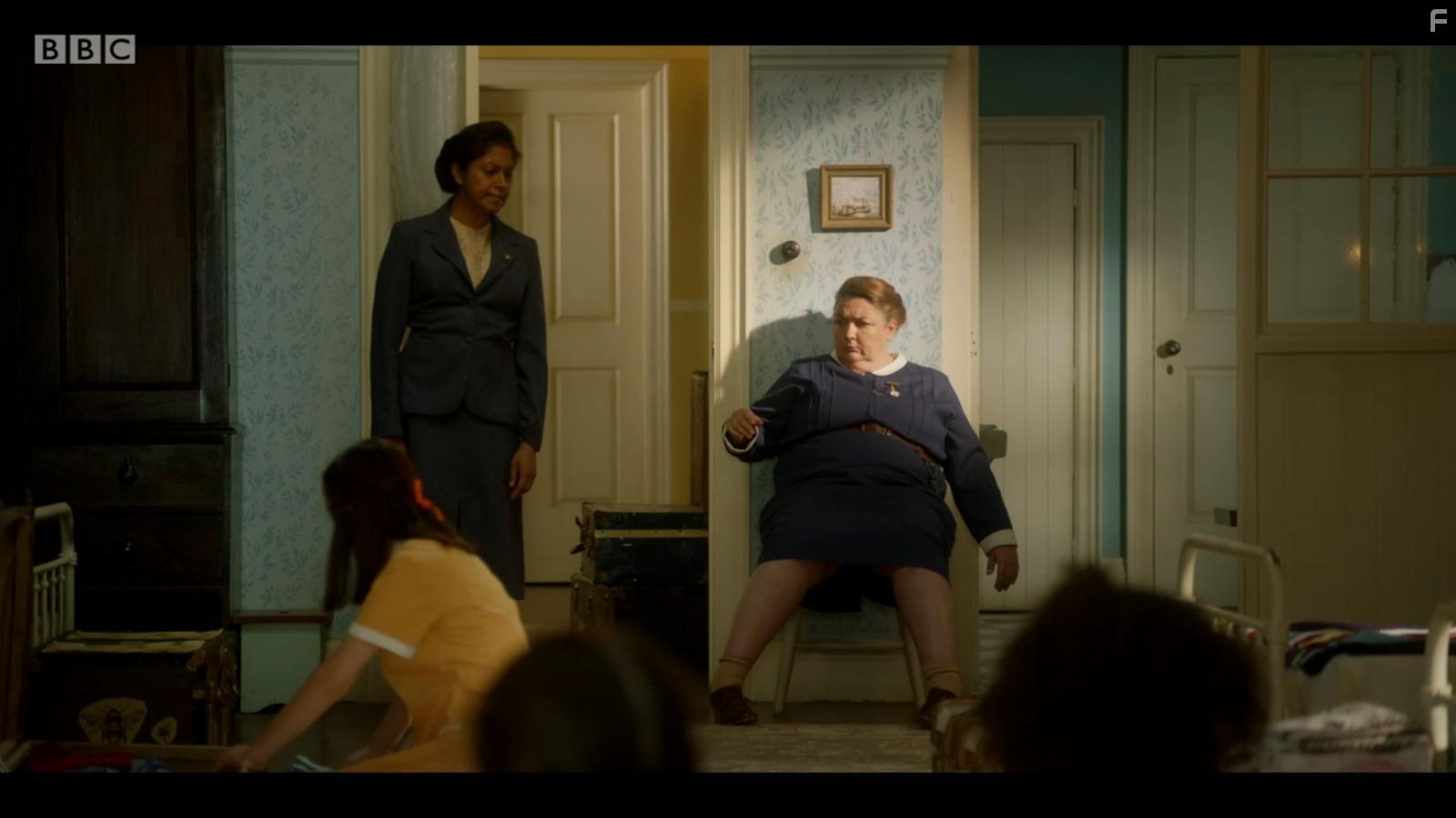 Jennifer Wigmore and Ashley McGuire in Malory Towers (2020)