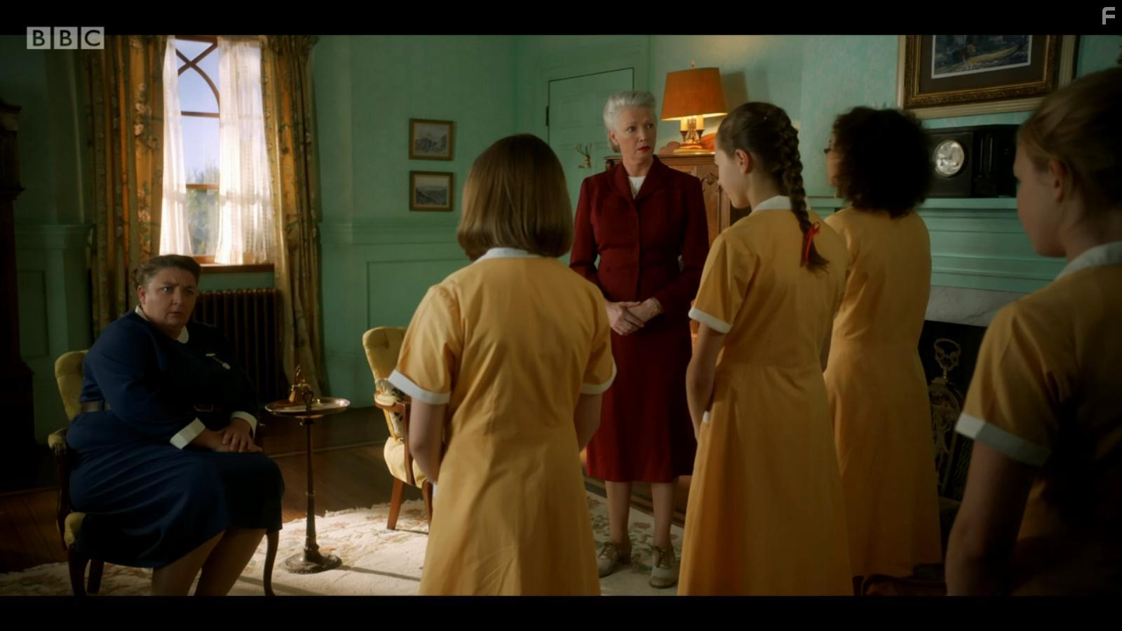 Jennifer Wigmore and Ashley McGuire in Malory Towers (2020)