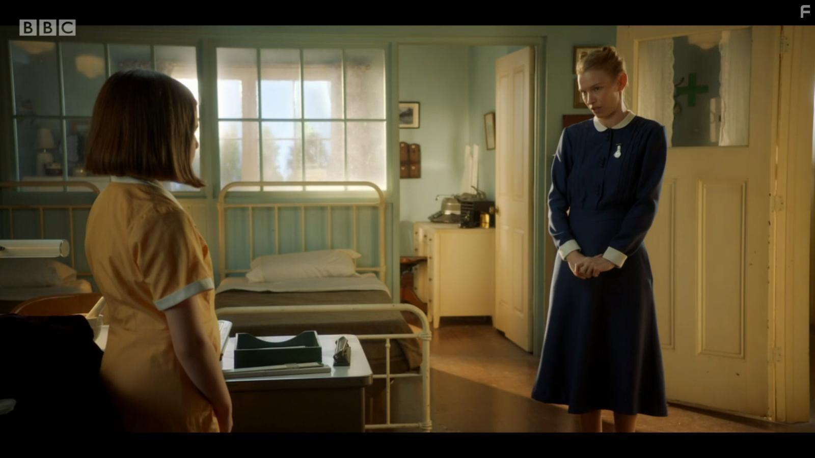 Christine Horne and Ella Bright in Malory Towers (2020)