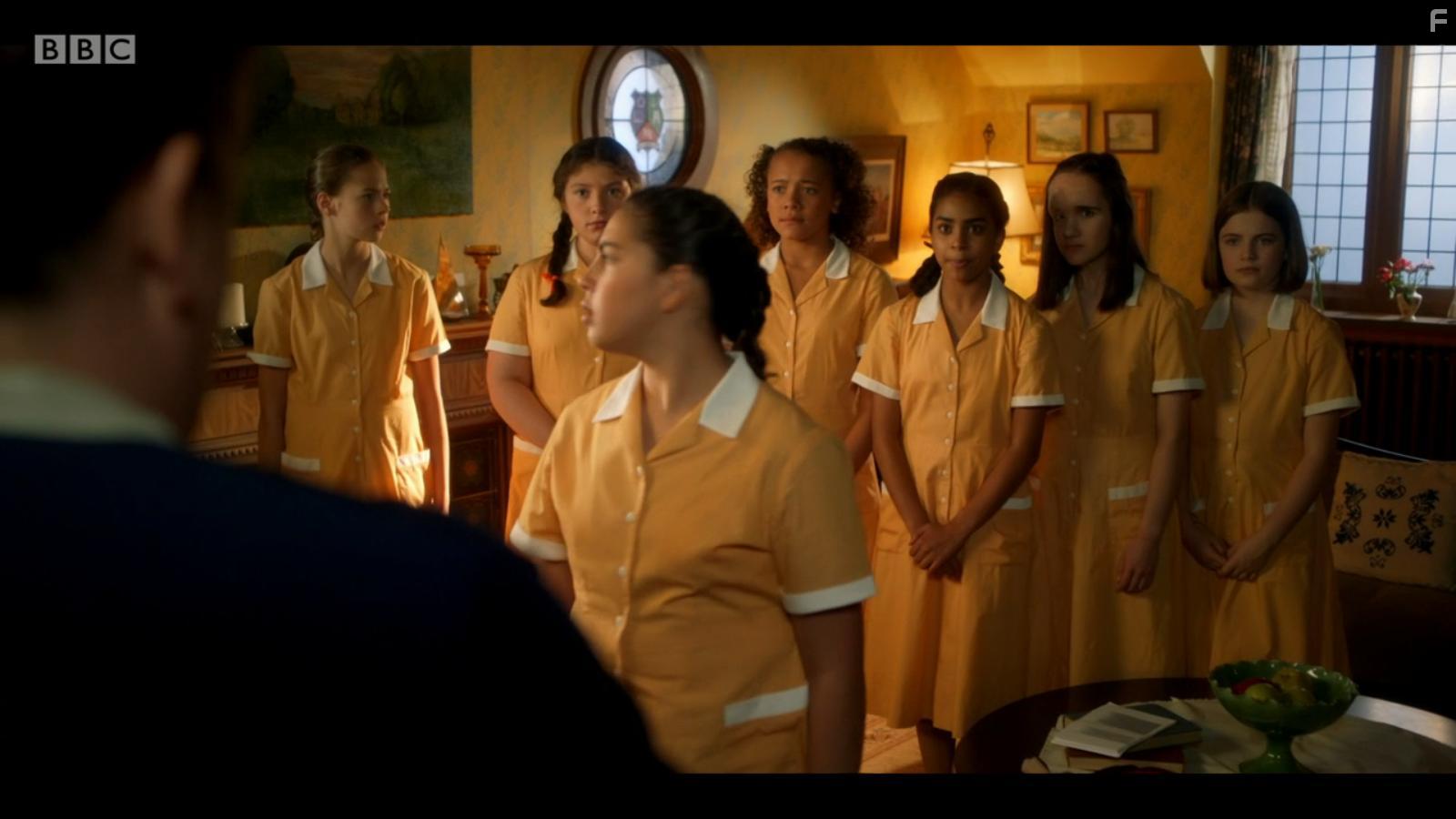 Natasha Raphael, Twinkle Jaiswal, Sienna Arif Knights, Beth Bradfield, Saskia Kemkers, Zoey Siewert, and Ella Bright in Malory Towers (2020)