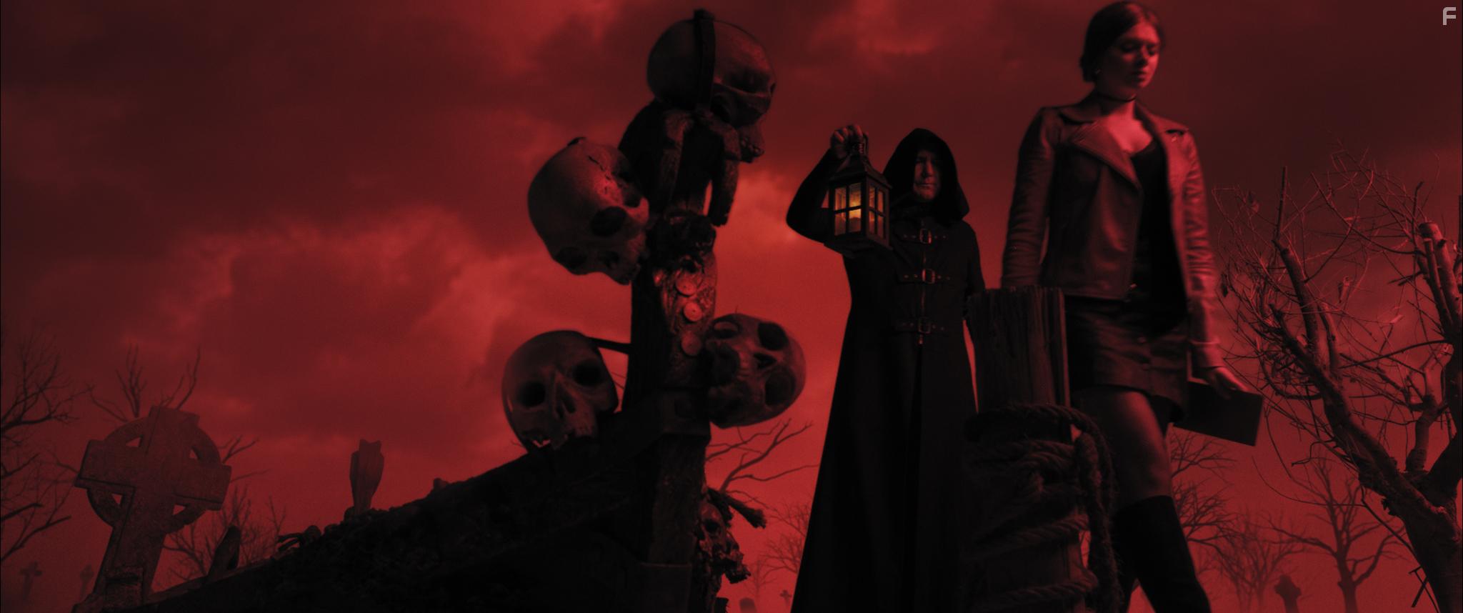 Vinnie Jones and Alyssa Lozovskaya in Ron Hopper's Misfortune (2020)