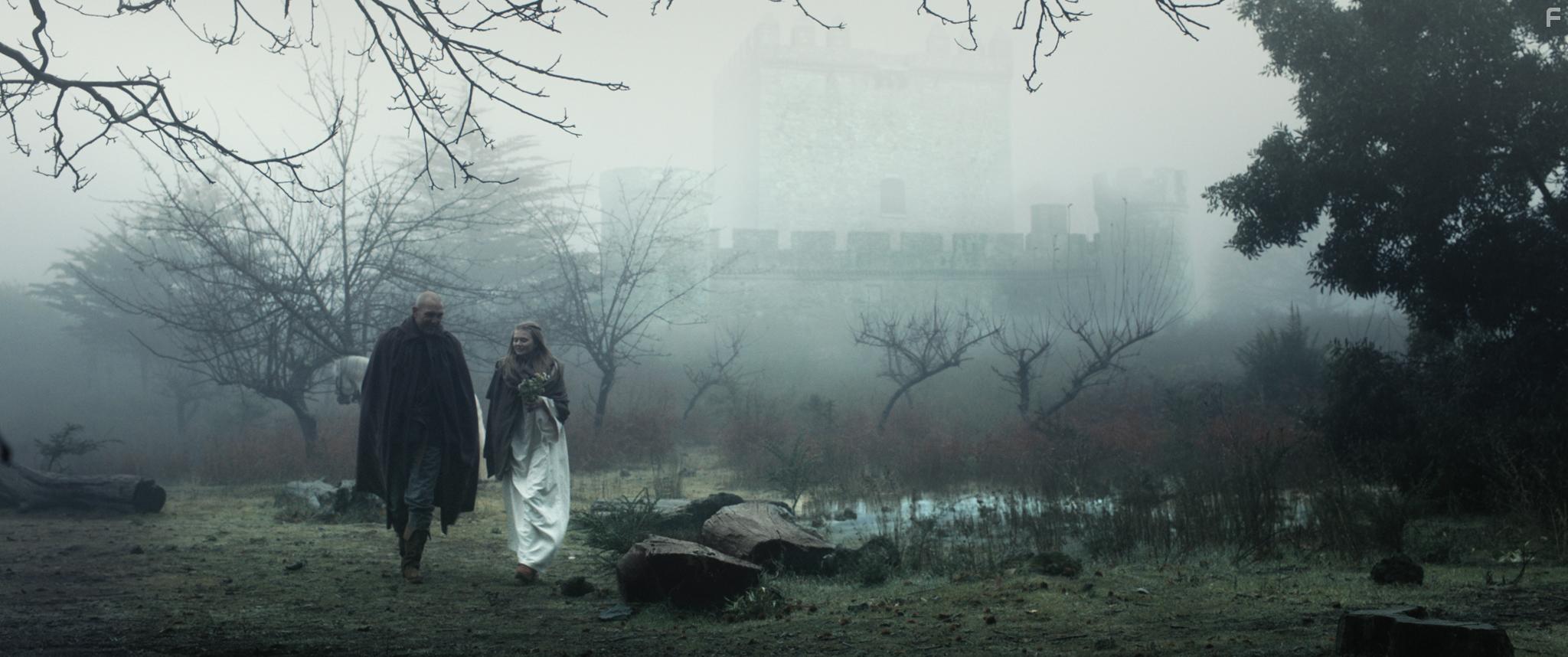 Vinnie Jones and Alyssa Lozovskaya in Ron Hopper's Misfortune (2020)