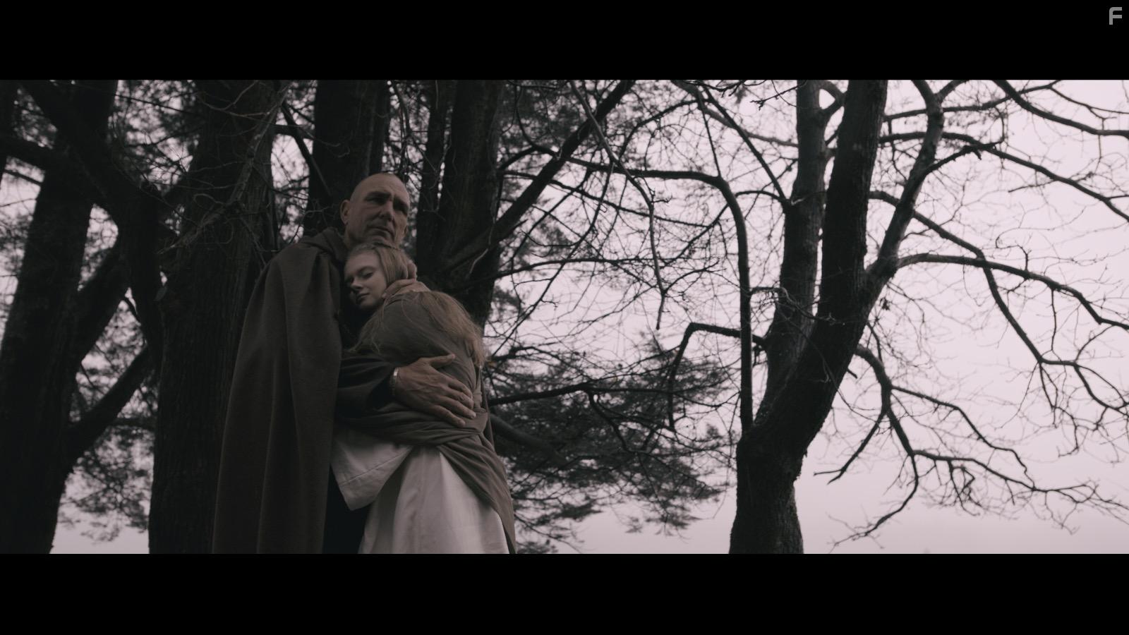 Vinnie Jones and Alyssa Lozovskaya in Ron Hopper's Misfortune (2020)