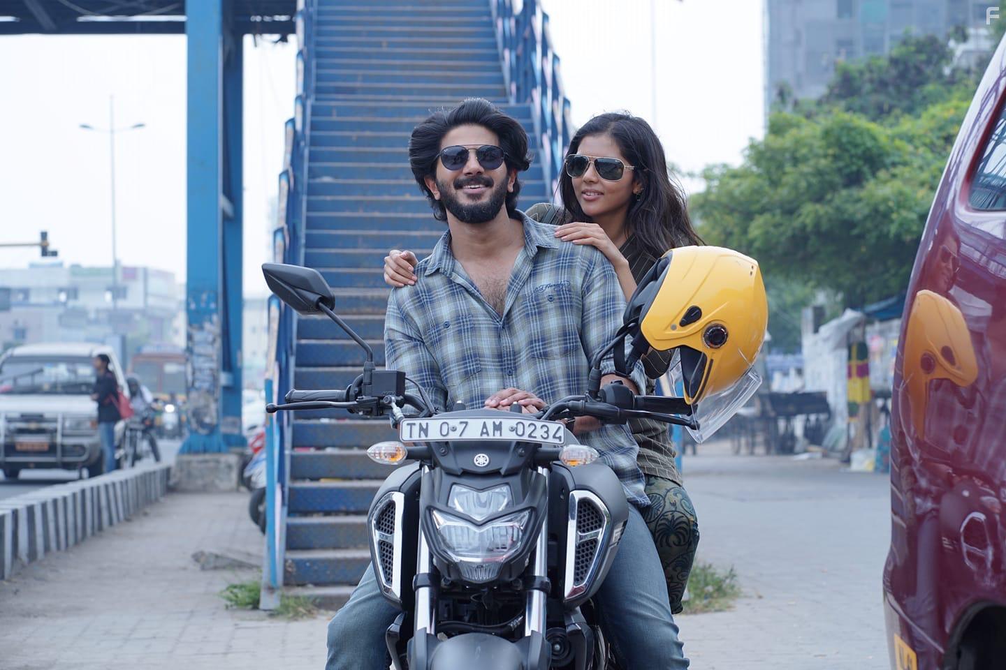 Dulquer Salmaan and Kalyani Priyadarshan in Varane Avashyamund (2020)