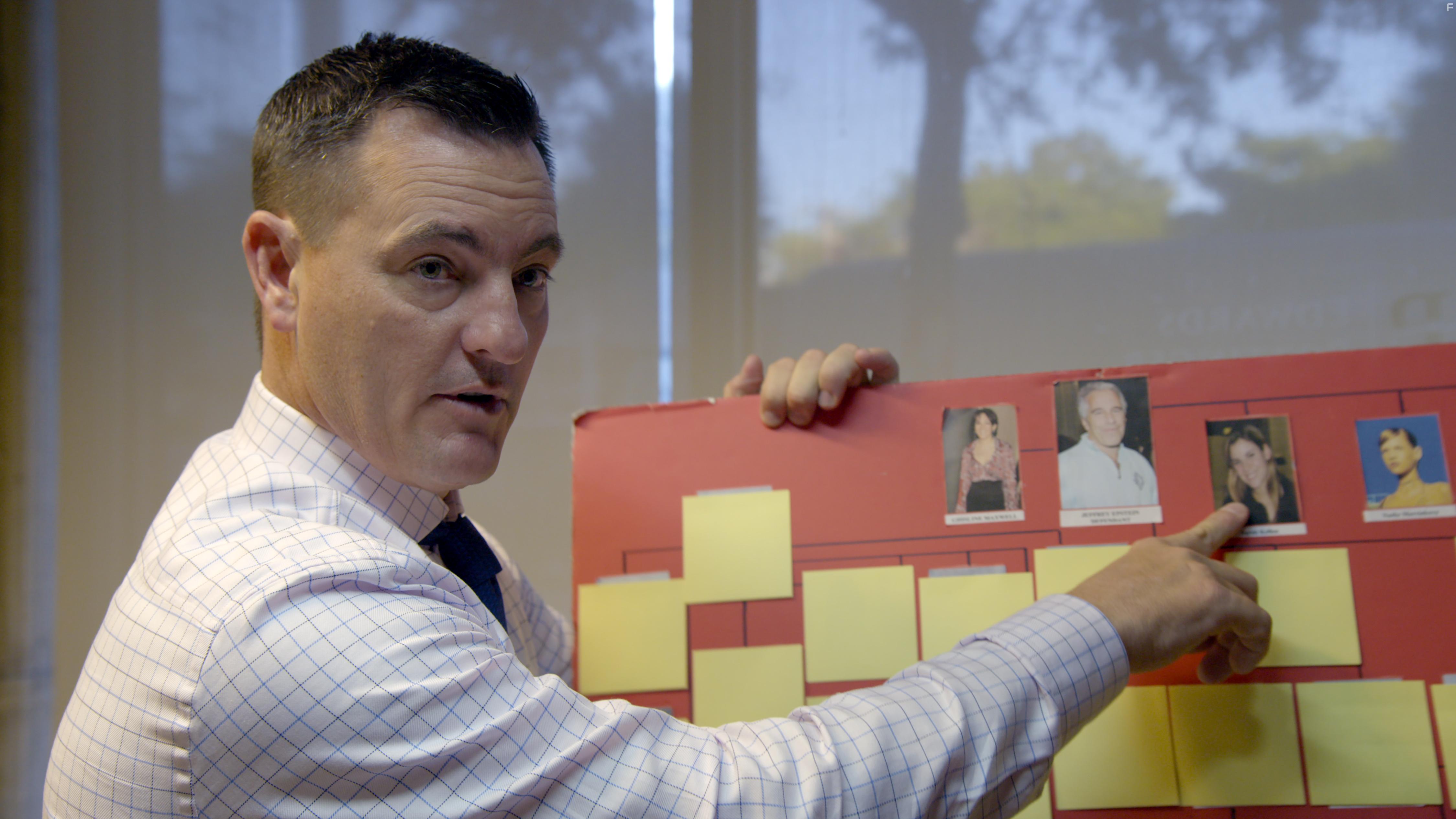 Jeffrey Epstein: Filthy Rich (2020)