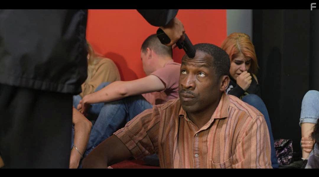 Glenn Plummer in A Clear Shot (2019)