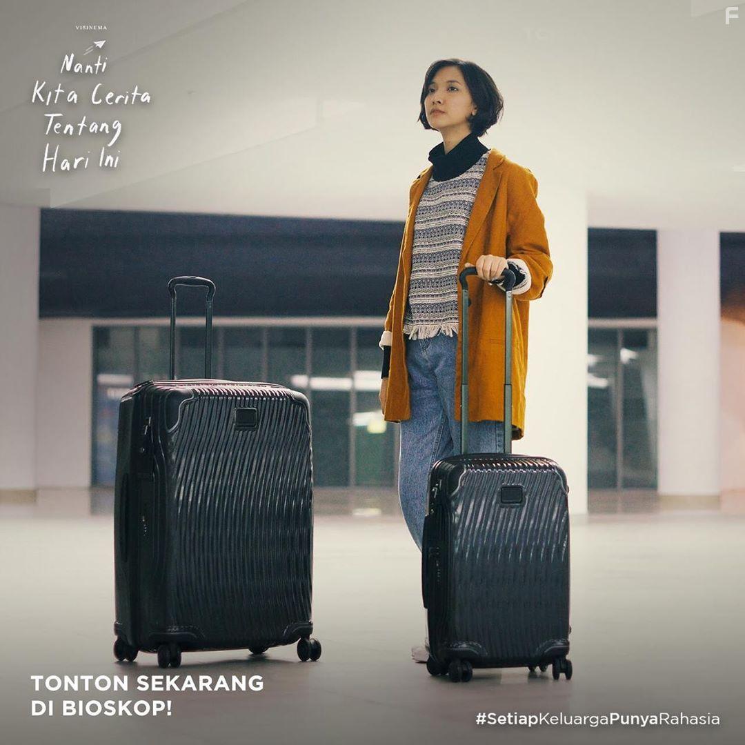 Sheila Dara Aisha in Nanti Kita Cerita Tentang Hari Ini (2020)