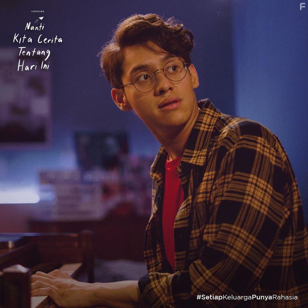 Ardhito Pramono in Nanti Kita Cerita Tentang Hari Ini (2020)
