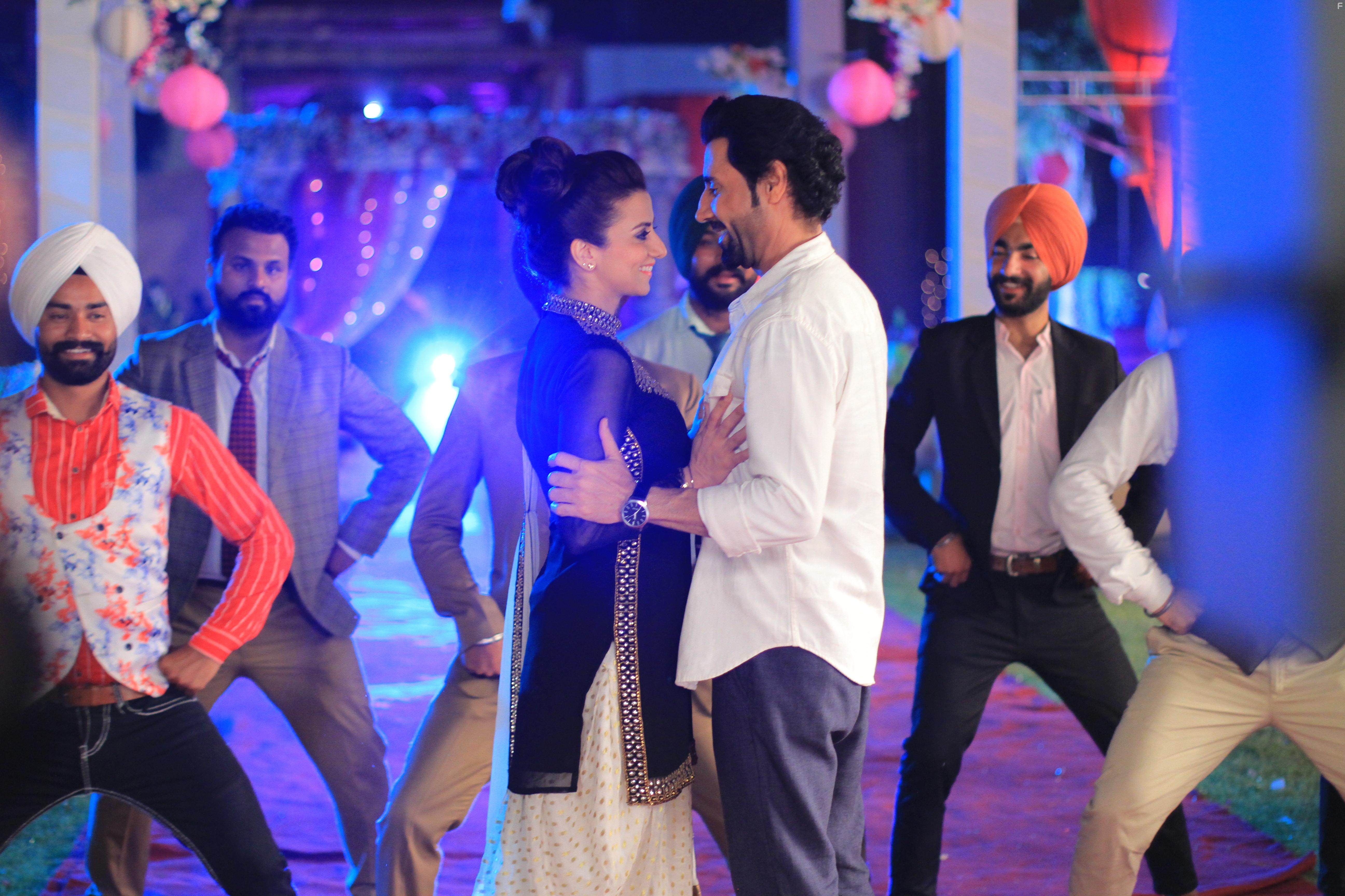 Naukar Vahuti Da (2019)