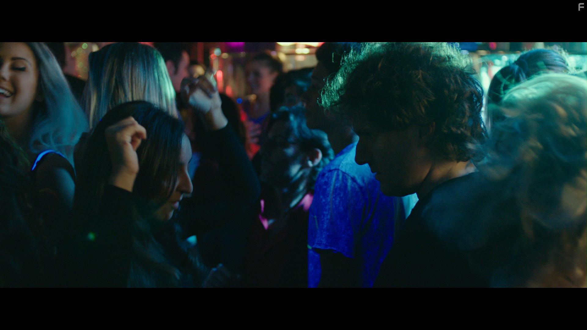 Alessandro Tamburini and Anna Ferraioli Ravel in Ci vuole un fisico (2018)