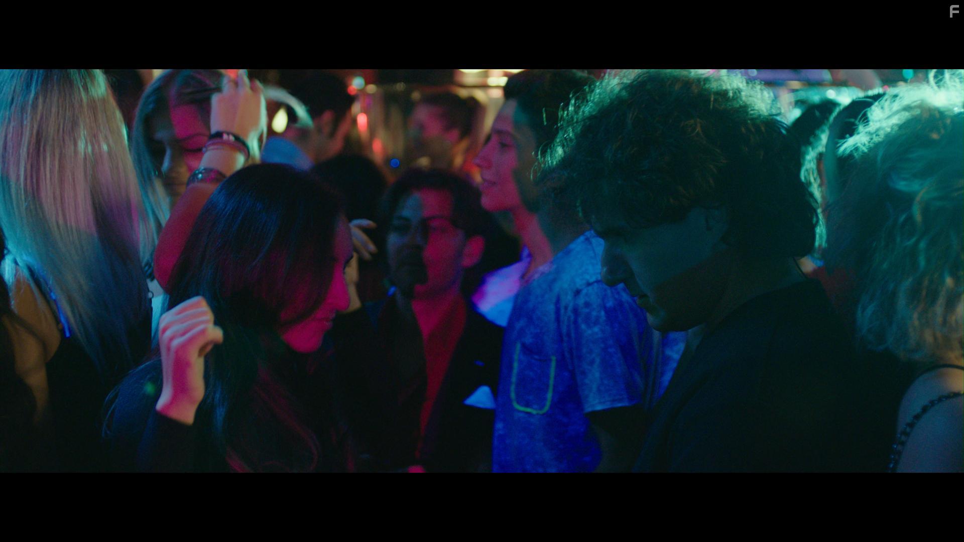 Alessandro Tamburini and Anna Ferraioli Ravel in Ci vuole un fisico (2018)