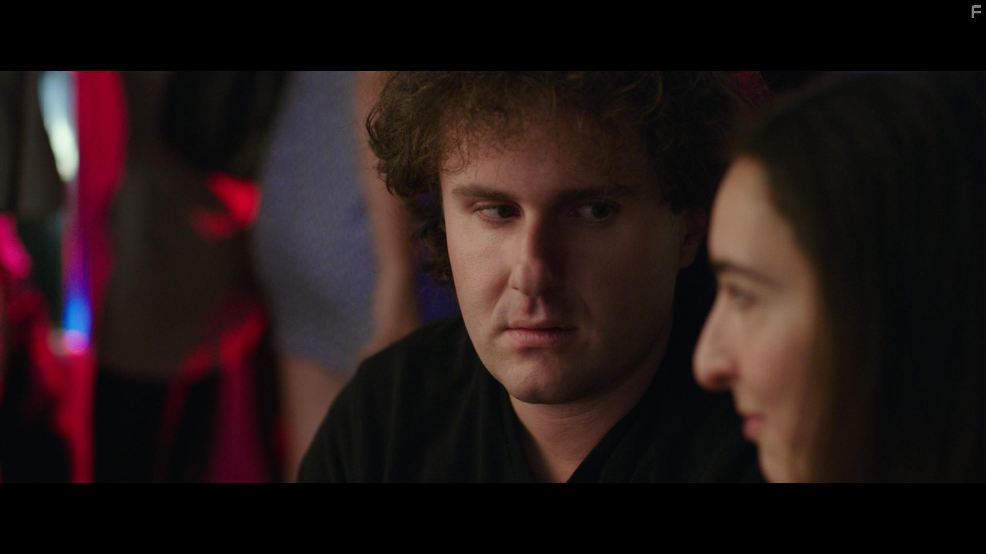 Alessandro Tamburini and Anna Ferraioli Ravel in Ci vuole un fisico (2018)