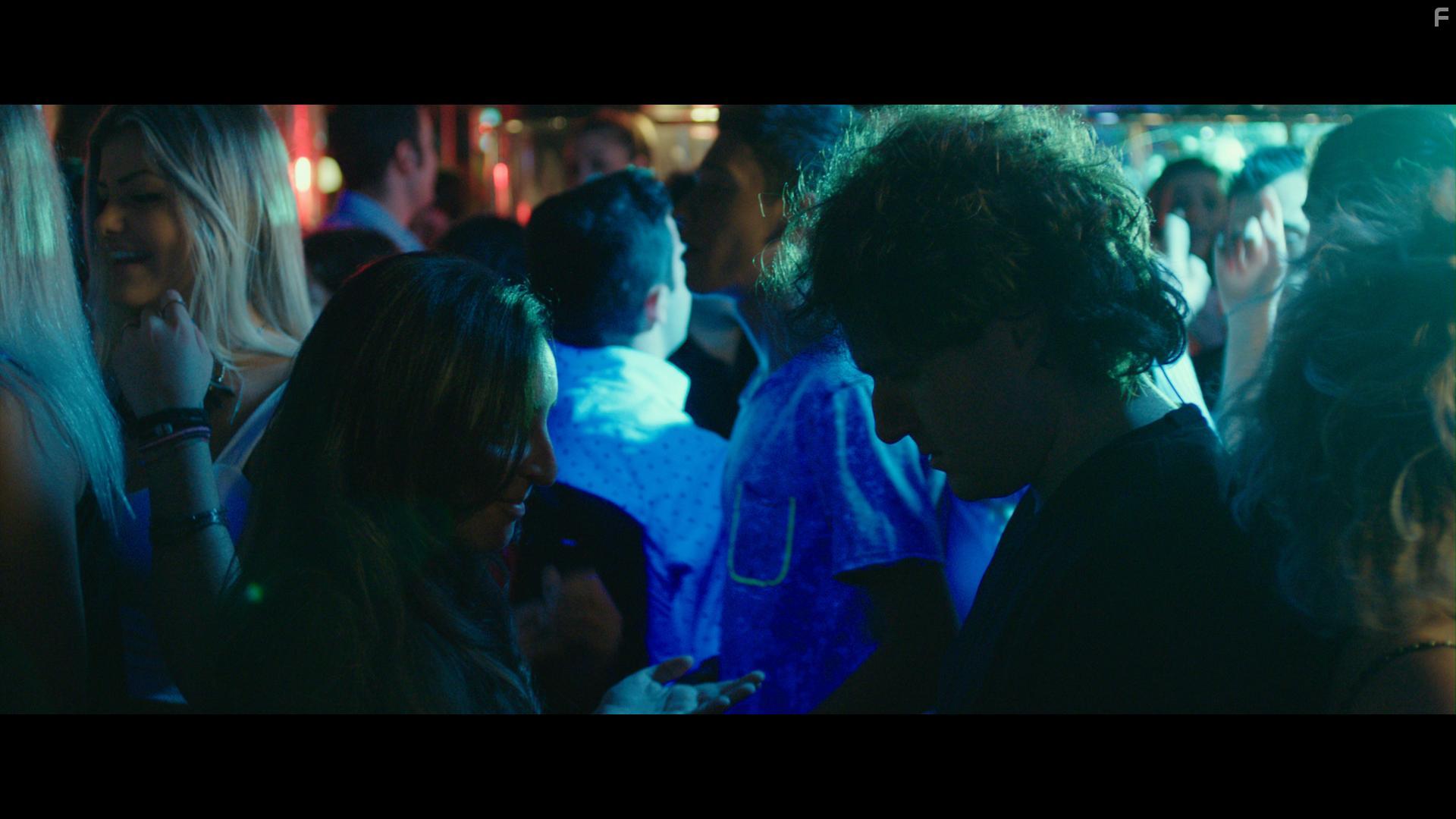 Alessandro Tamburini and Anna Ferraioli Ravel in Ci vuole un fisico (2018)