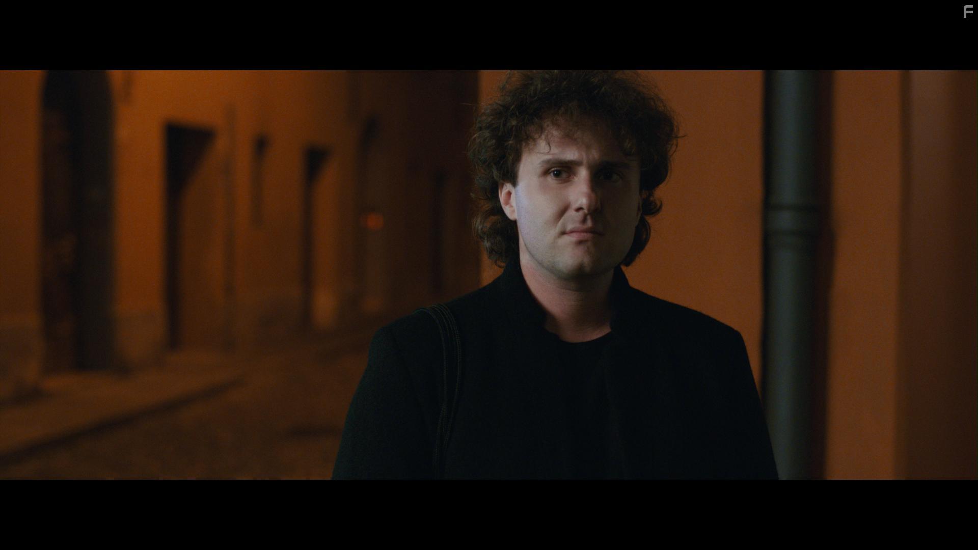Alessandro Tamburini in Ci vuole un fisico (2018)