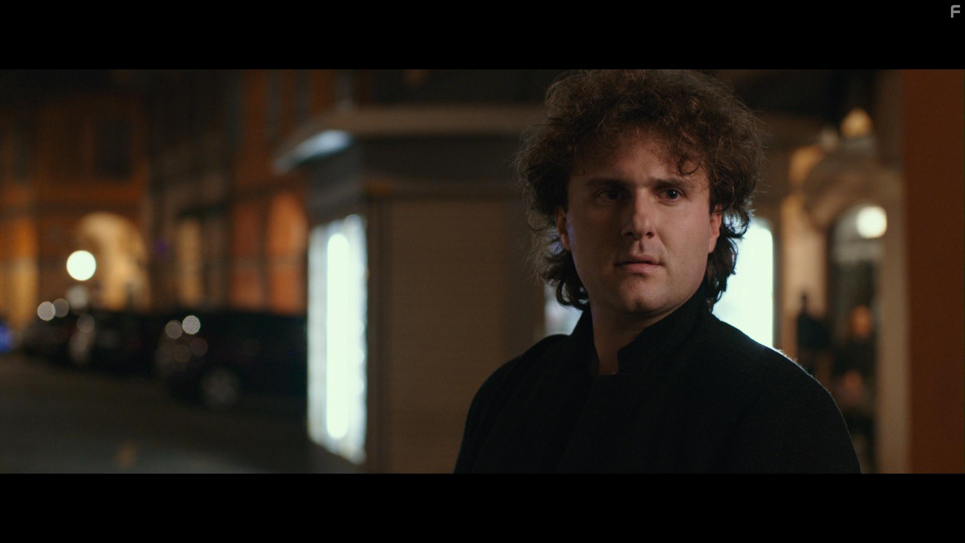 Alessandro Tamburini in Ci vuole un fisico (2018)