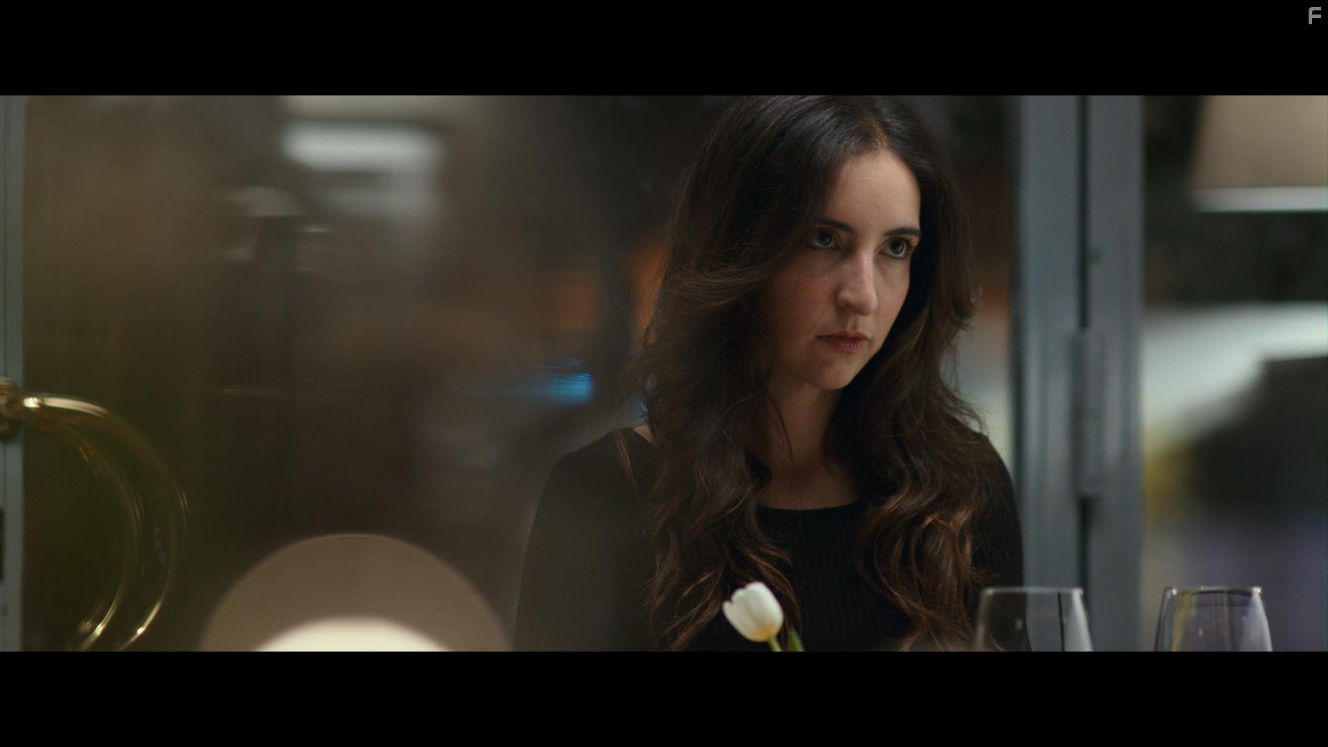 Anna Ferraioli Ravel in Ci vuole un fisico (2018)