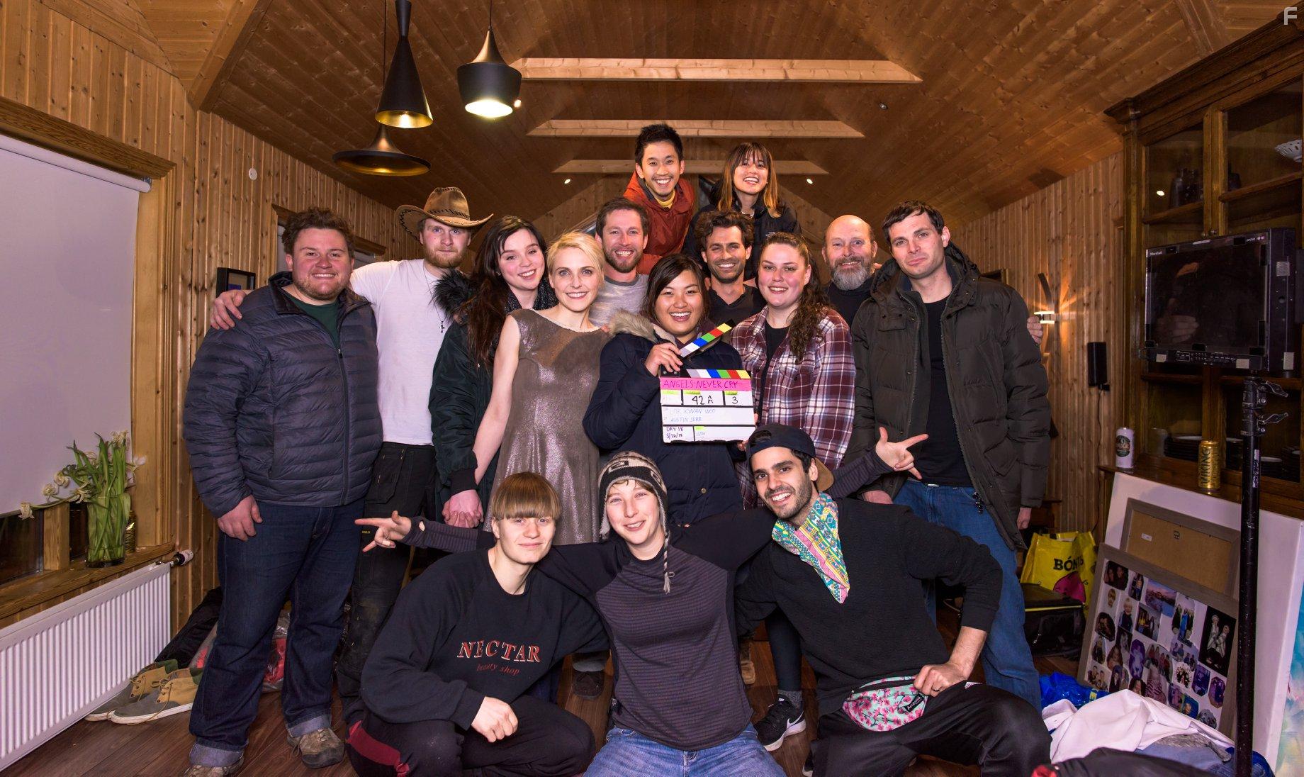 Angels Never Cry (2019)