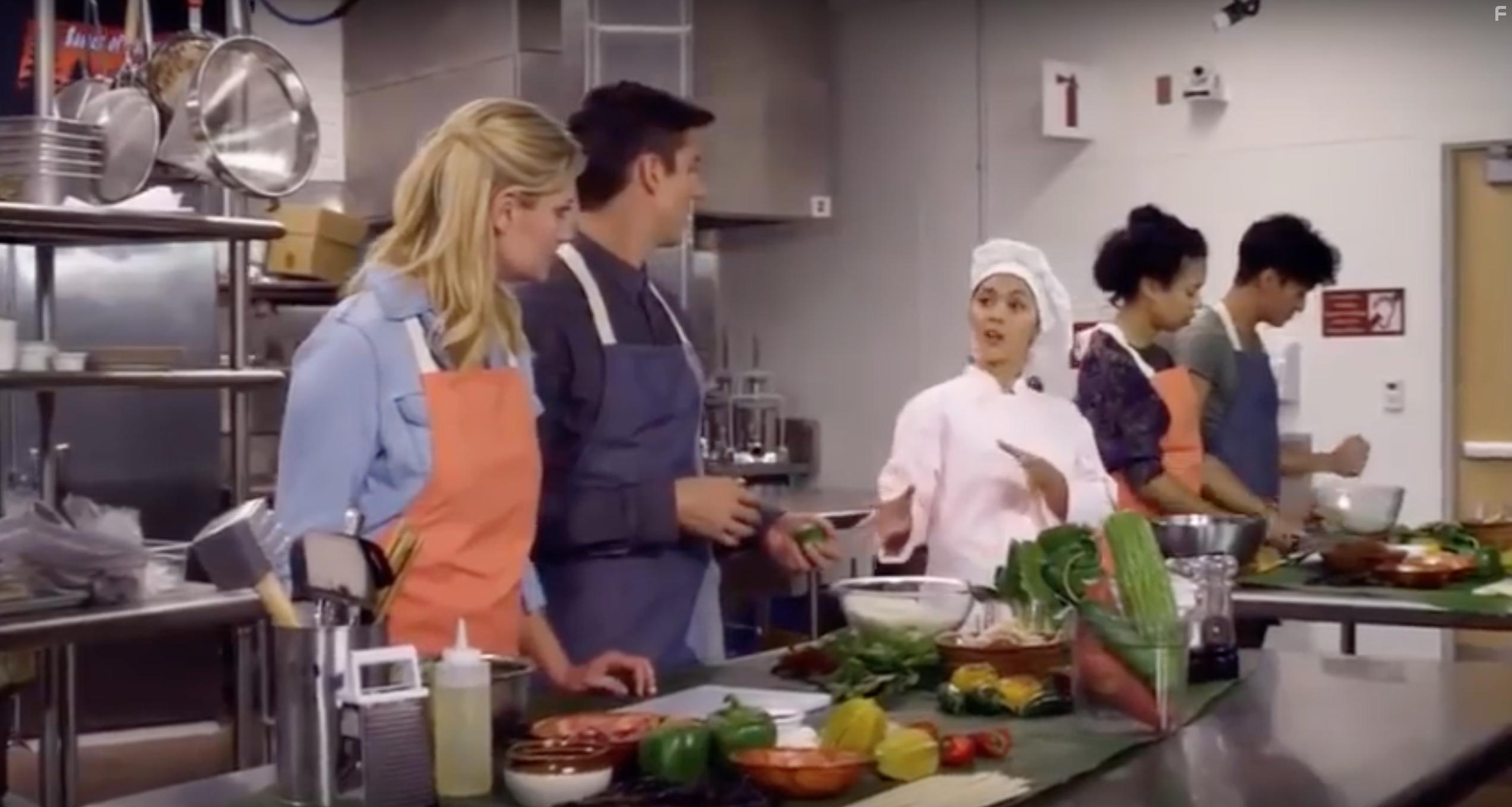 The Joneses: Unplugged with Misha Barton and Sean Faris