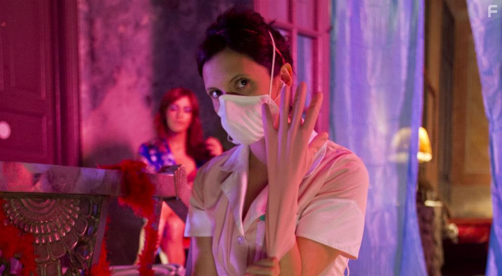 La chica que limpia (2017)